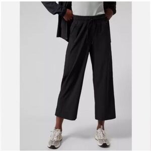 Athleta Avenue Wide Leg Crop